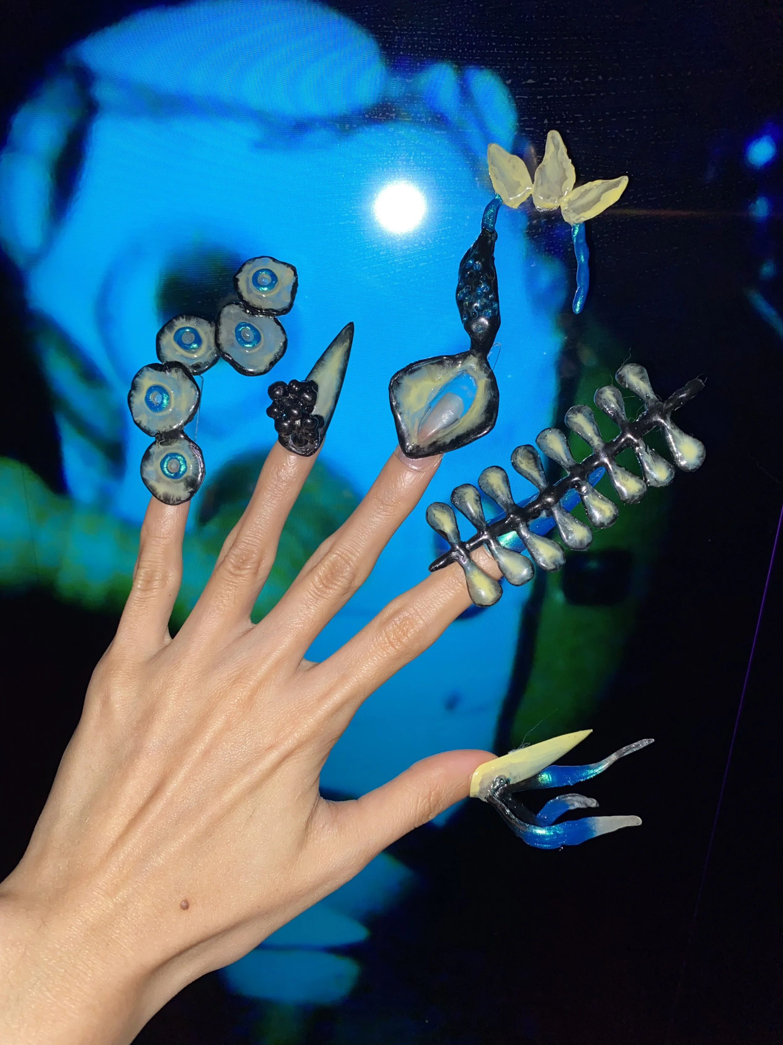 MEET 2024 HYBRID BODY LAB ARTIST-IN-RESIDENCE - Viviane Lee